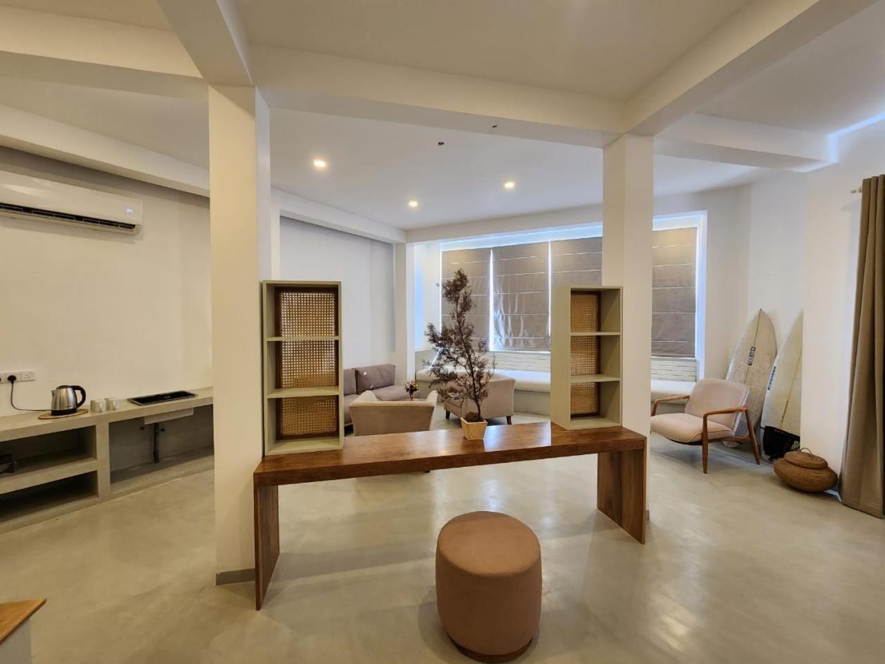 Hotel Blue Note Hikkaduwa Bagian luar foto